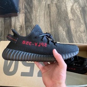 Yeezy boost 350 v2 Bred